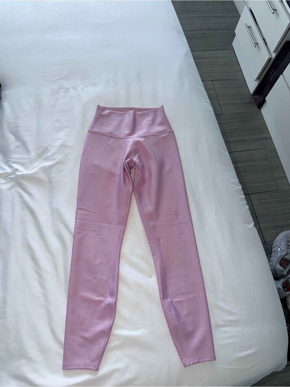 ALO Yoga High-Waist Leggings in Light Pink